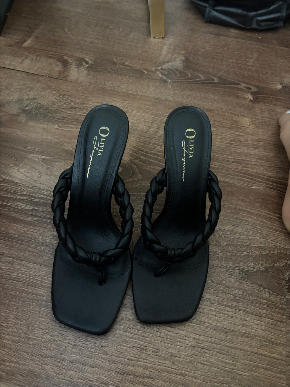 Square-Toe Braided Toe-Loop Heels in Black